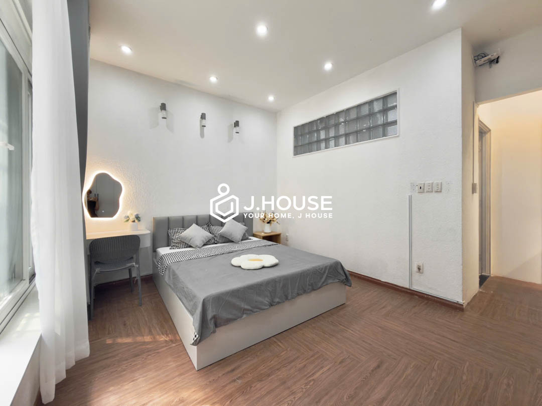 Bright Studio with Private Washer For Rent in District 7 - HL Apartment-