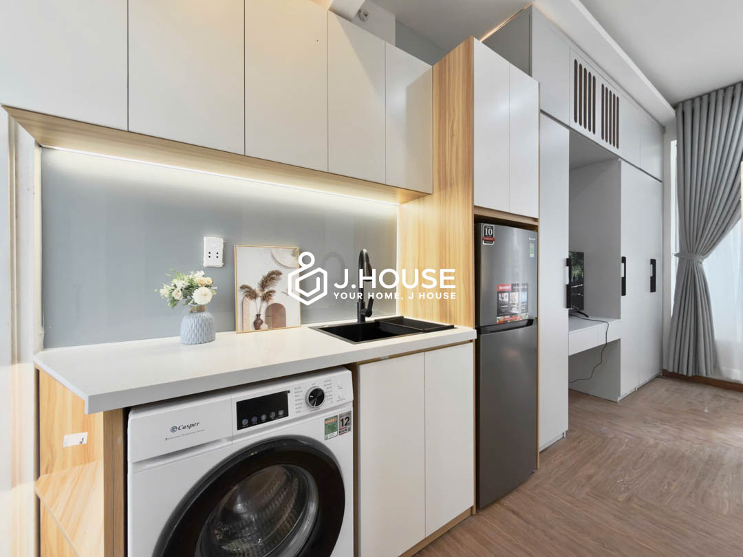 Bright Studio with Private Washer For Rent in District 7 - HL Apartment-