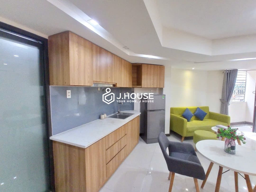 Bright studio apartment for rent in Binh Thanh District, HCMC