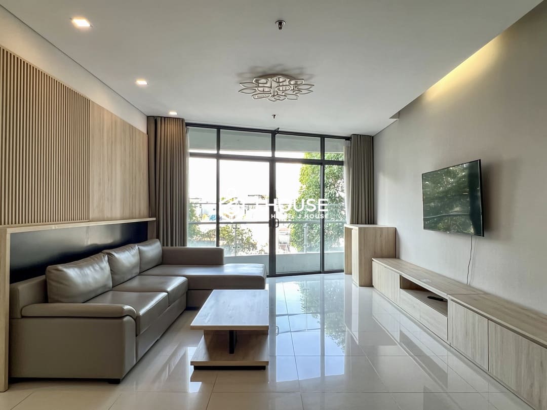 City Garden Apartment for rent - Spacious 2 BR apartment with balcony, good rent