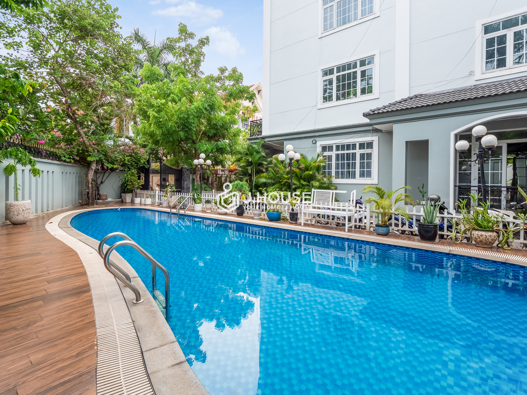 aren House apartment in District 2, HCMC
