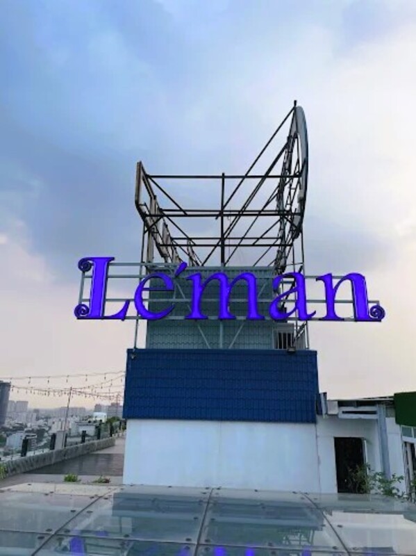 Léman-Luxury-Apartment-21