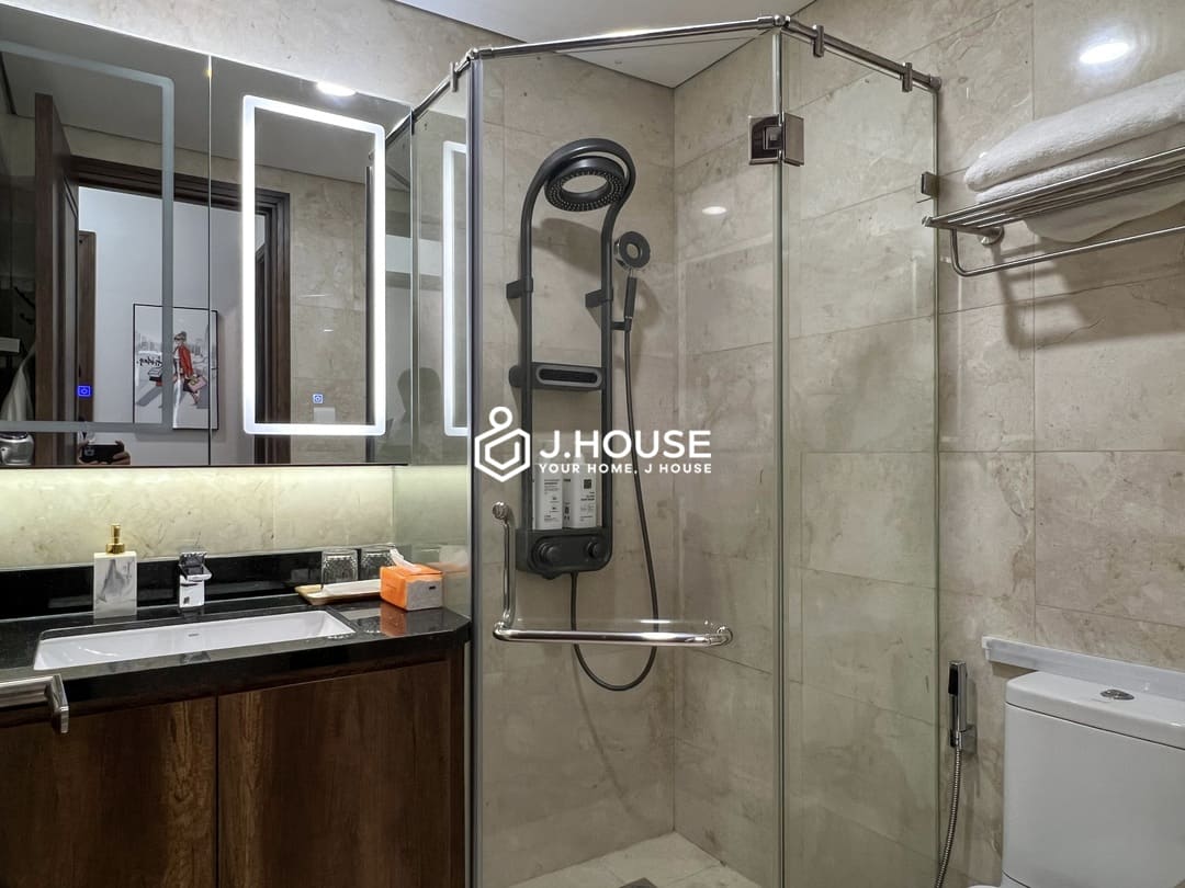 Modern 2 Bedroom Saigon Pavillon apartment in District 3, HCMC