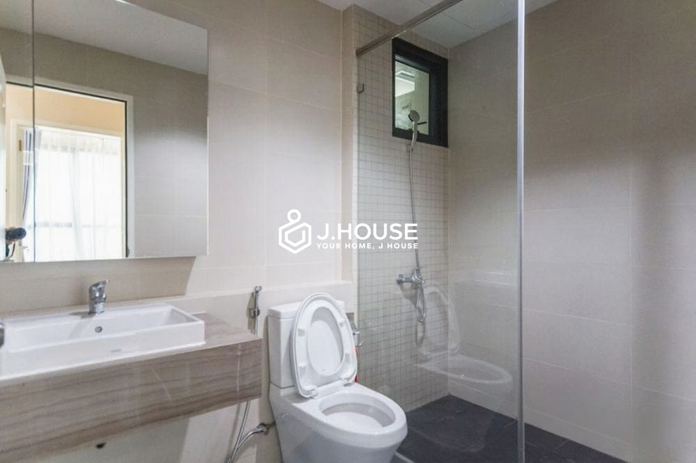 Modern 2 bedroom apartment for rent in The Ascent Thao Dien, HCMC