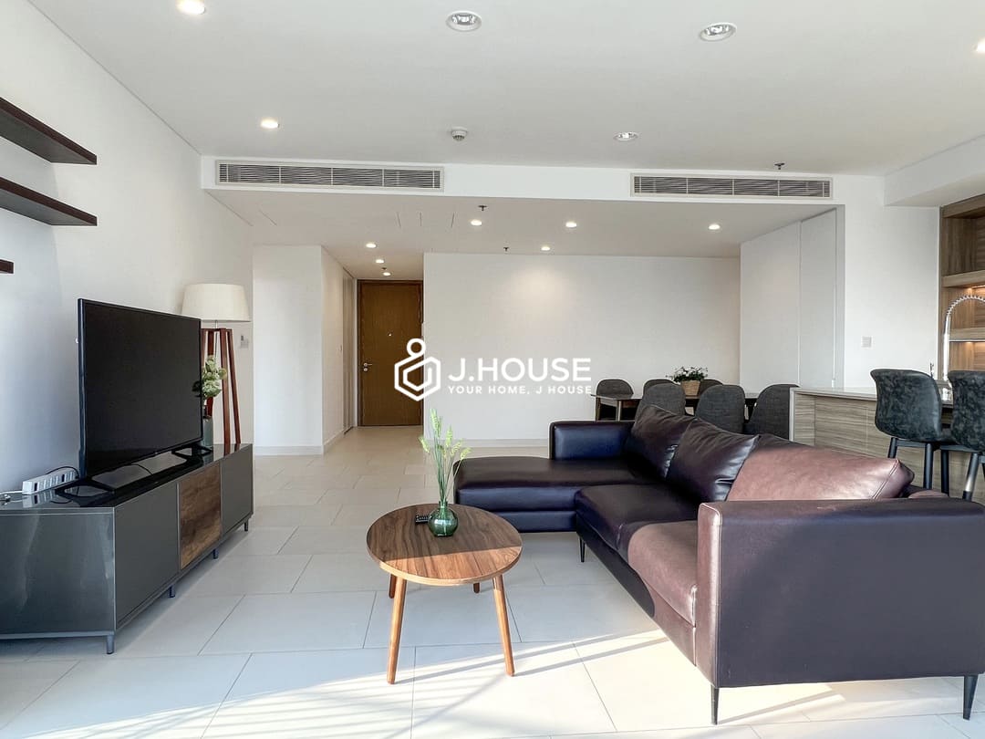 Modern 3-bedroom apartment for rent at City Garden, Binh Thanh District, HCMC