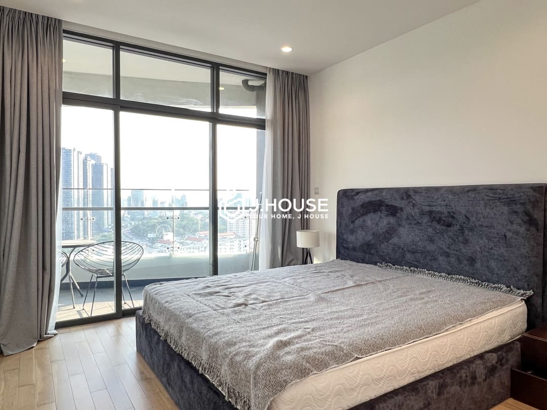 Modern 3-bedroom apartment for rent at City Garden, Binh Thanh District, HCMC