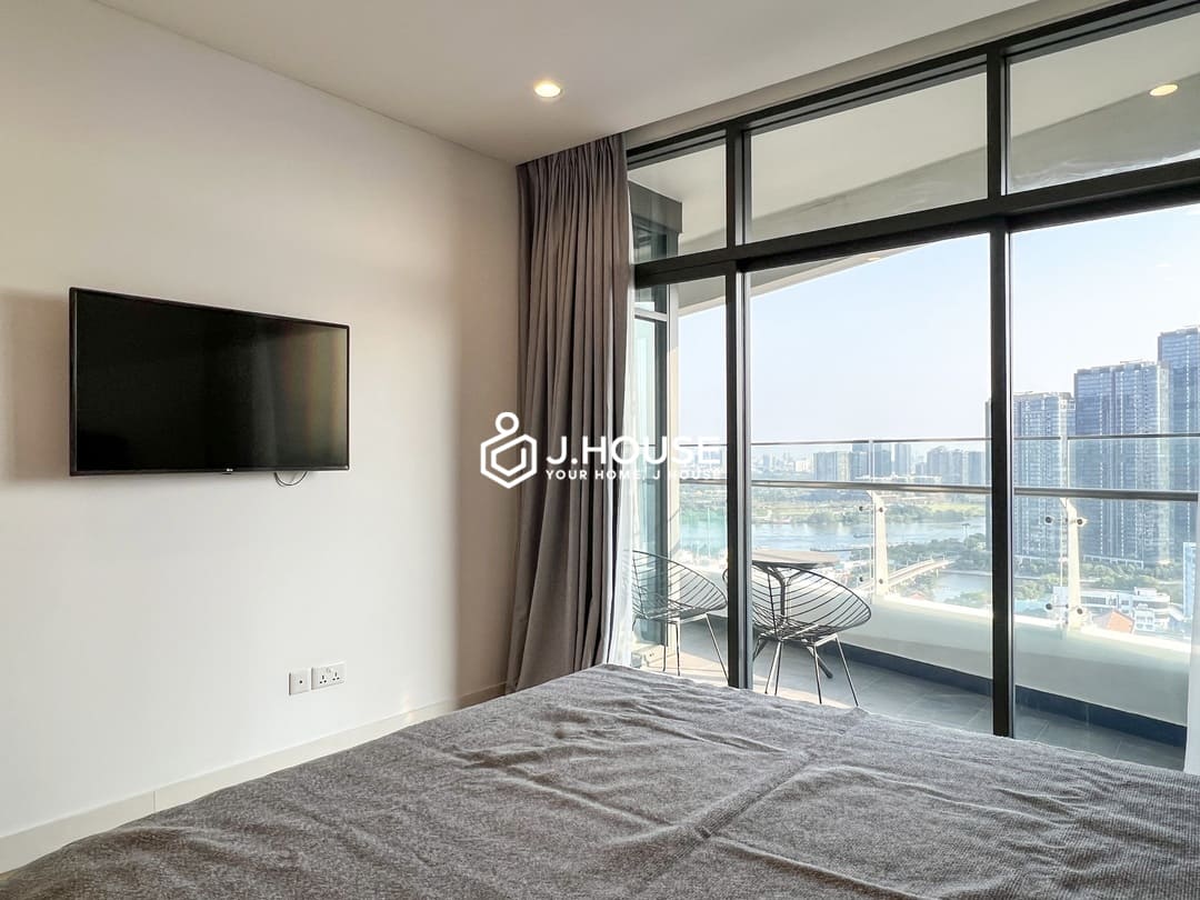 Modern 3-bedroom apartment for rent at City Garden, Binh Thanh District, HCMC