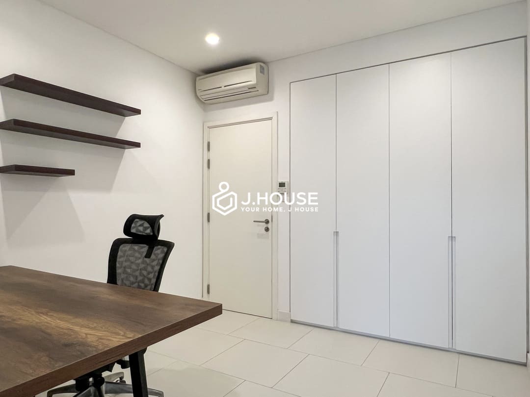 Modern 3-bedroom apartment for rent at City Garden, Binh Thanh District, HCMC