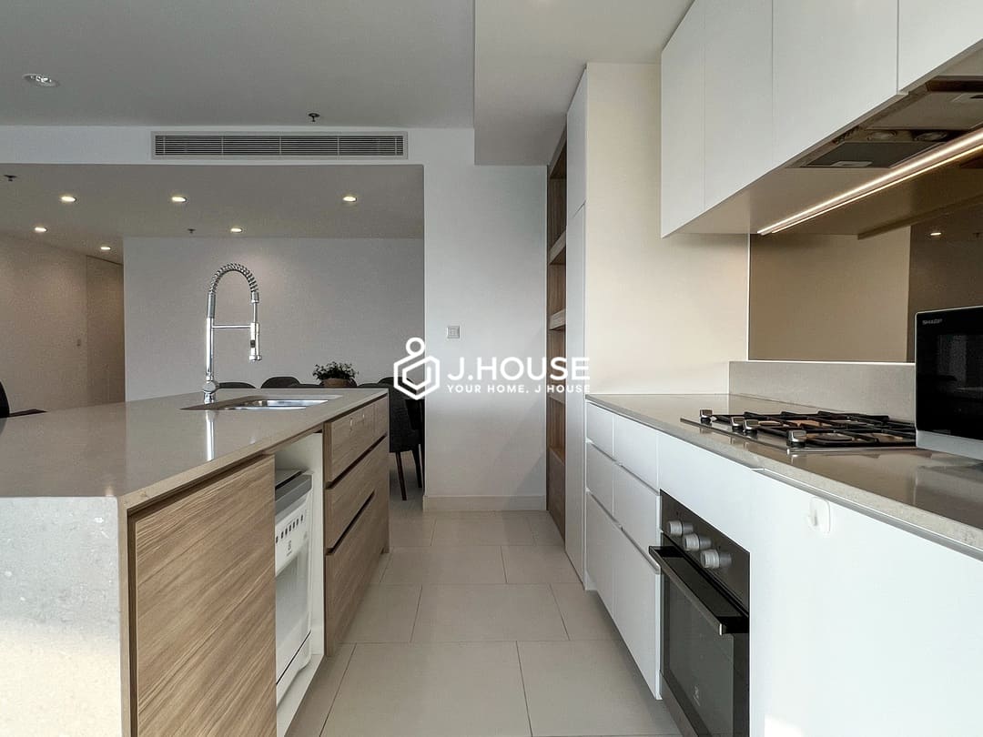 Modern 3-bedroom apartment for rent at City Garden, Binh Thanh District, HCMC