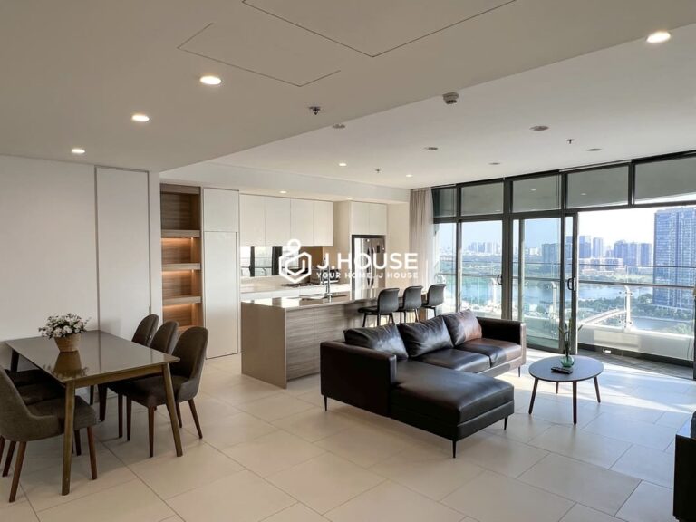 Modern 3-bedroom apartment for rent at City Garden, Binh Thanh District, HCMC