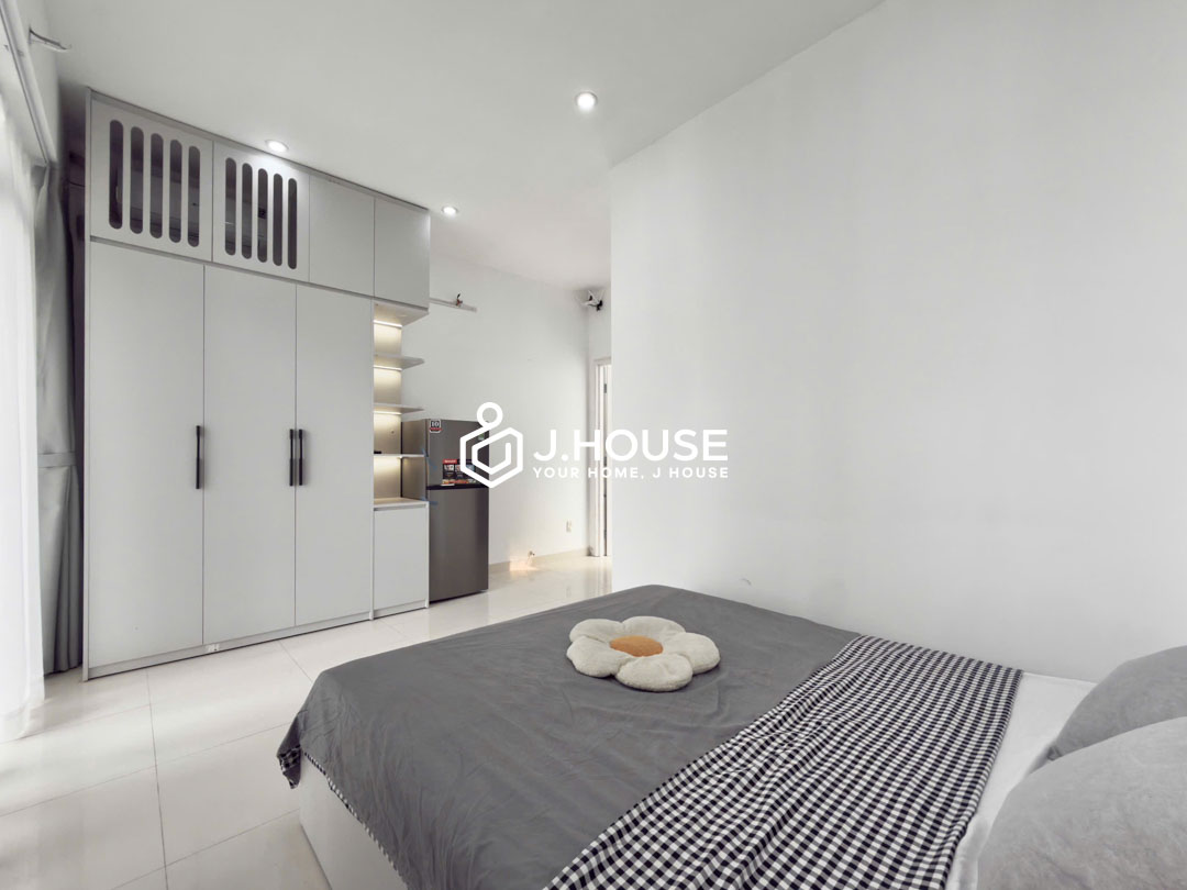 Modern Studio with Private Washer For Rent in District 7 - HL Apartment