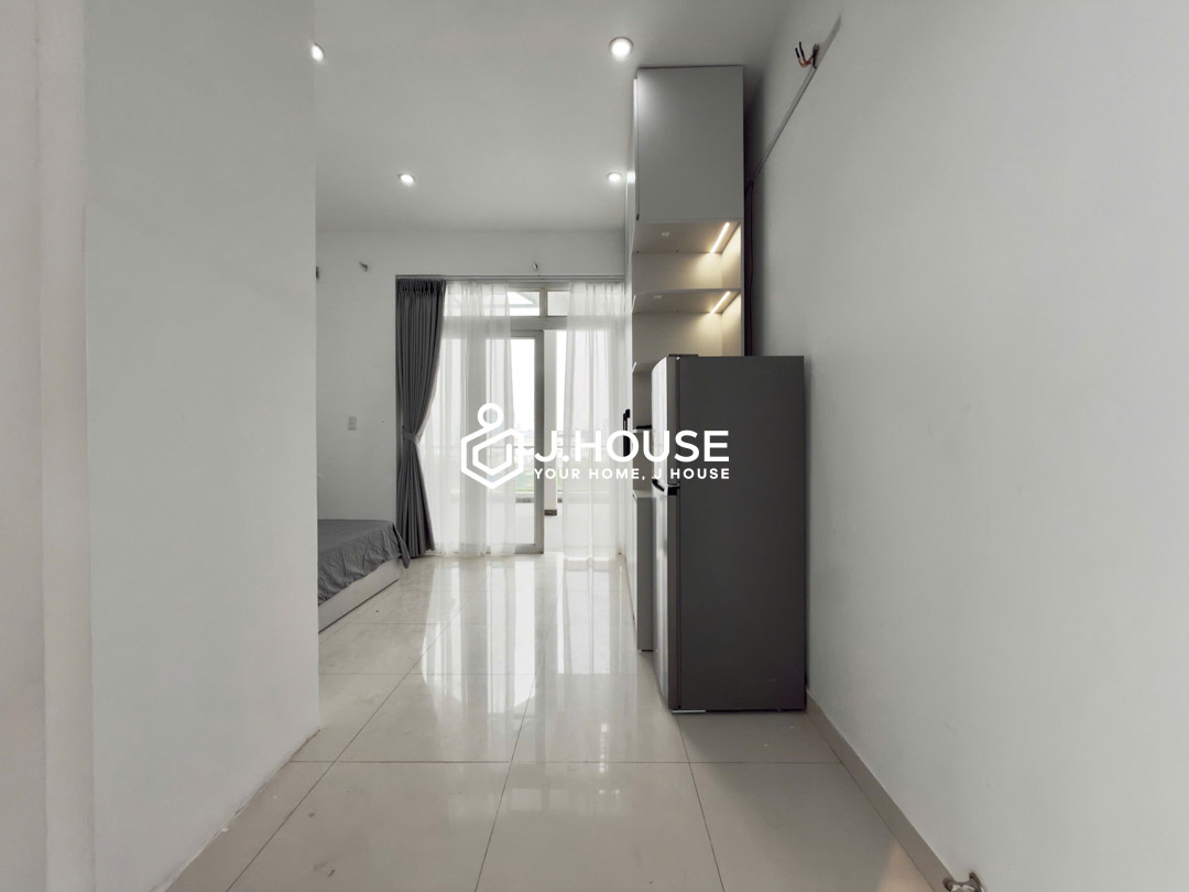 Modern Studio with Private Washer For Rent in District 7 - HL Apartment