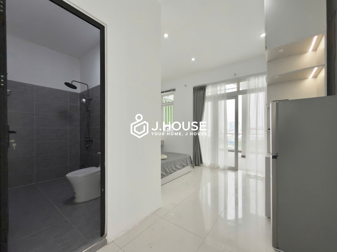 Modern Studio with Private Washer For Rent in District 7 - HL Apartment