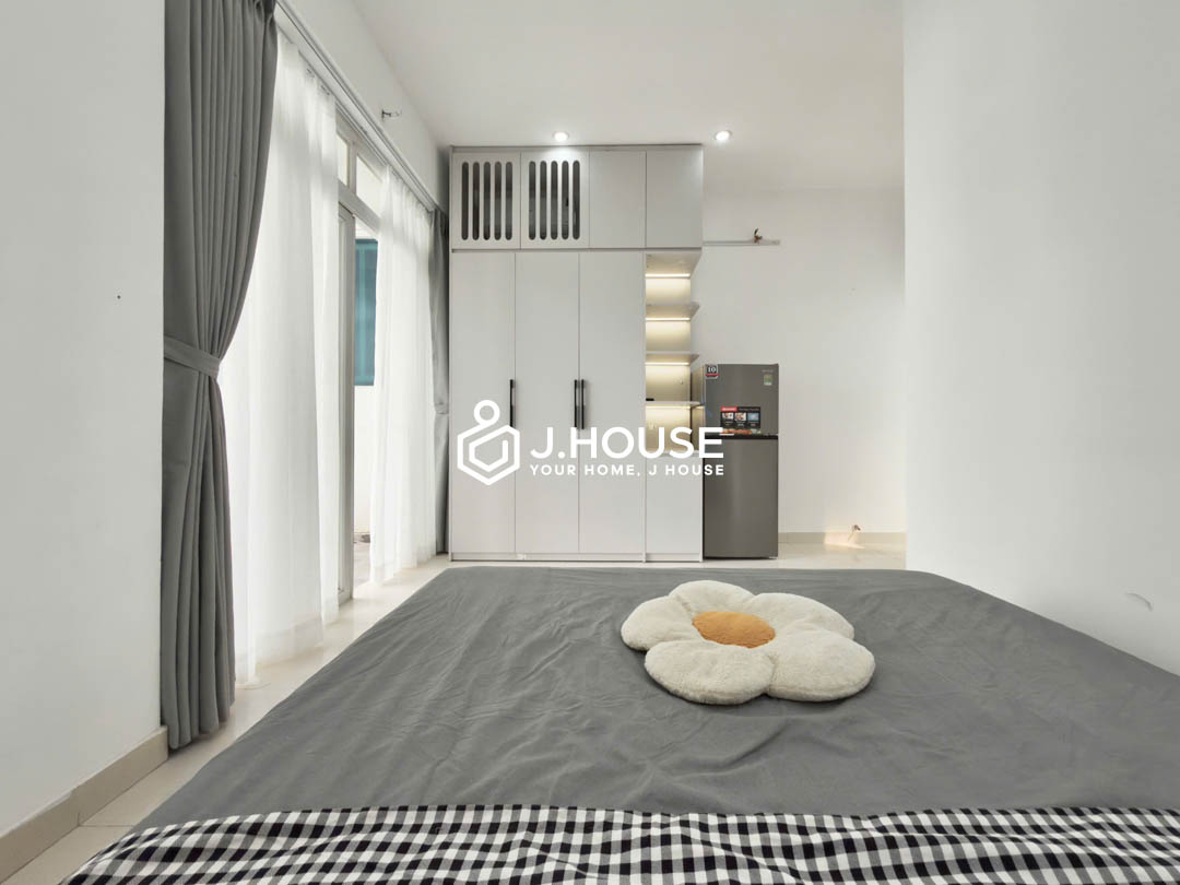 Modern Studio with Private Washer For Rent in District 7 - HL Apartment