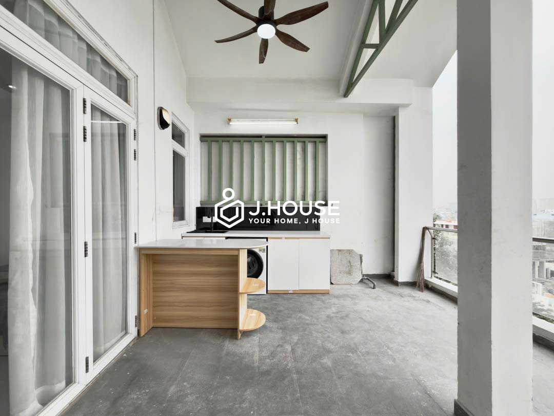 Modern Studio with Private Washer For Rent in District 7 - HL Apartment