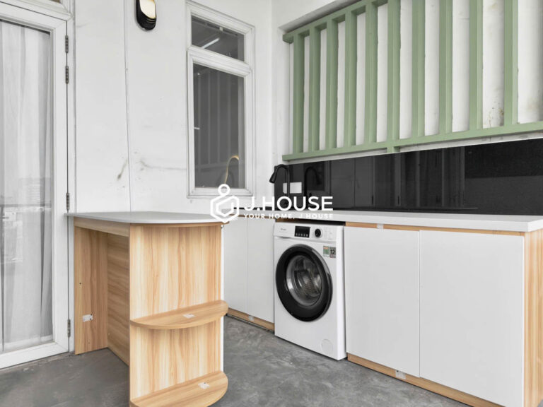 Modern Studio with Private Washer For Rent in District 7 - HL Apartment