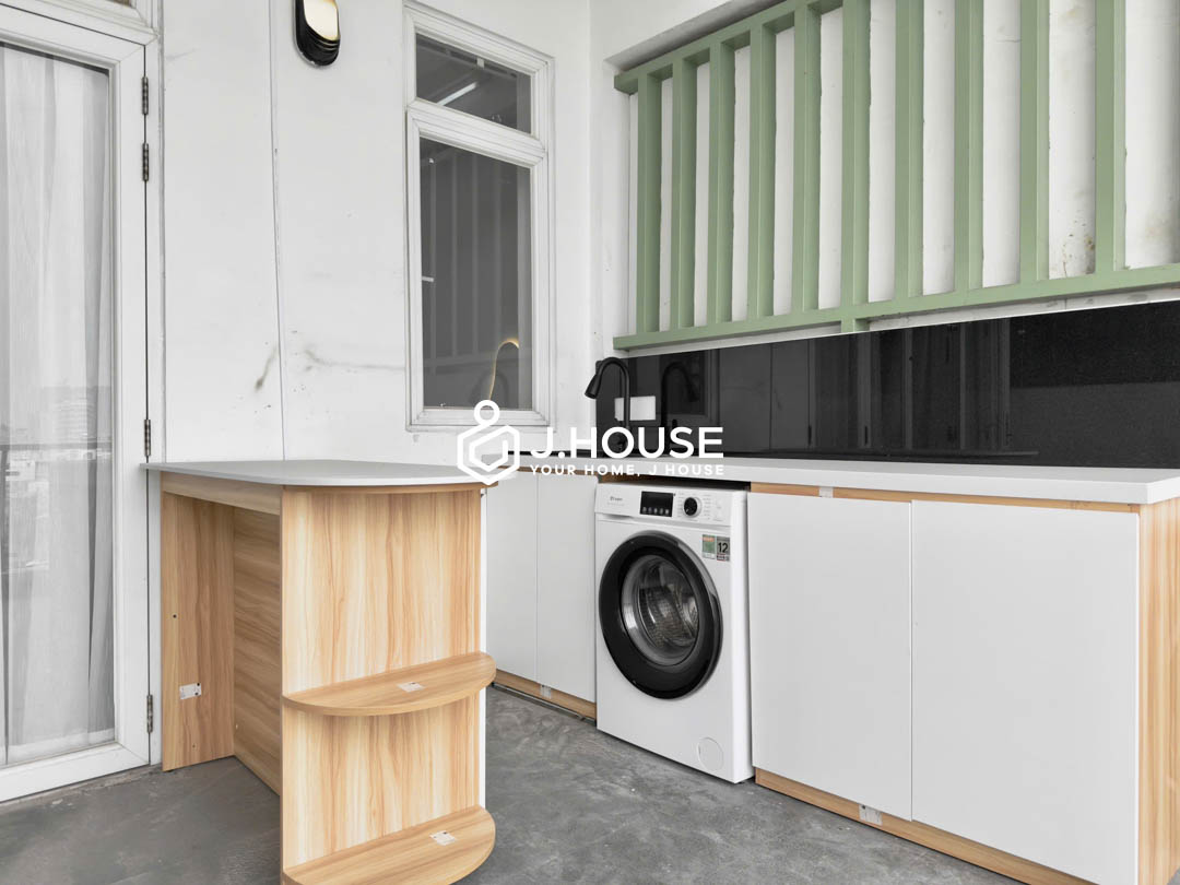 Modern Studio with Private Washer For Rent in District 7 - HL Apartment