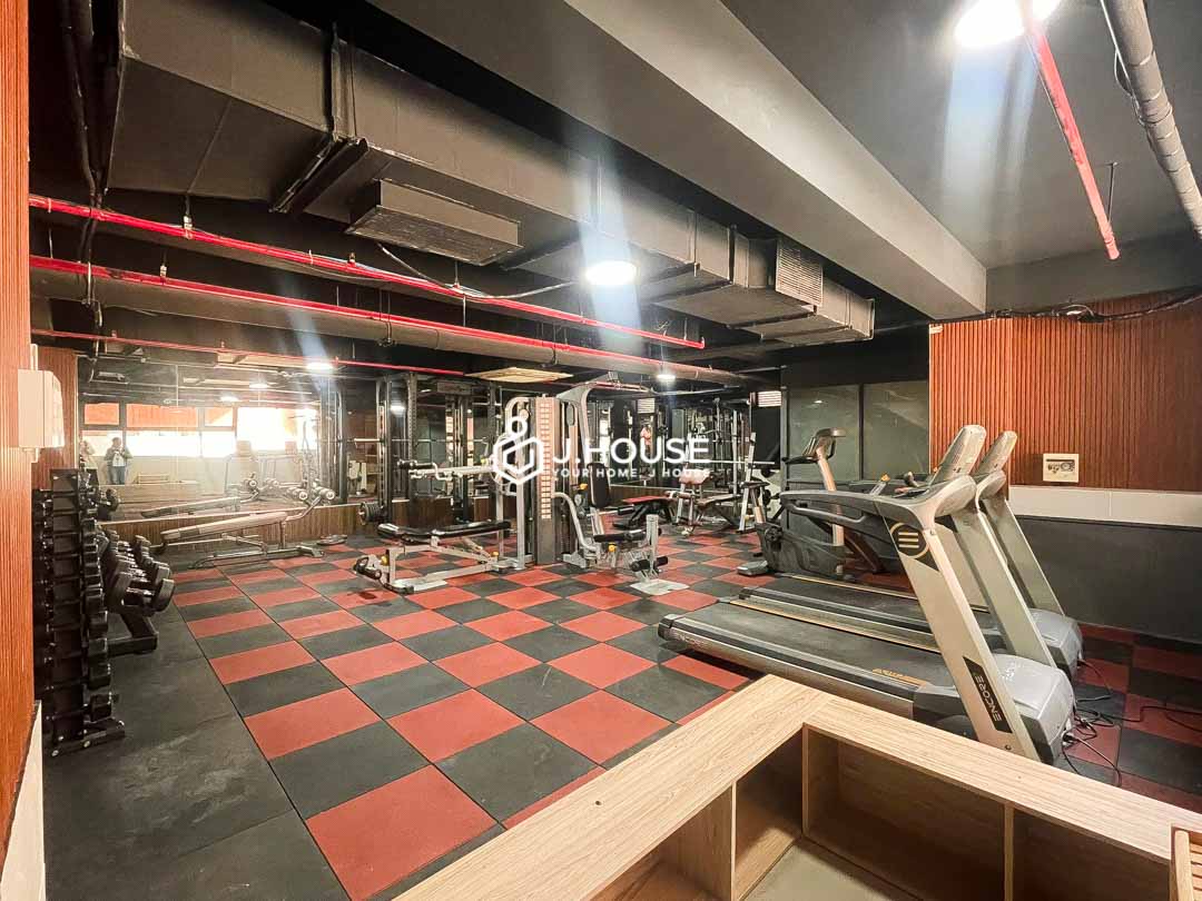 Rooftop pool gym sauna bbq in vitaminsea apartment for rent in District 2-6