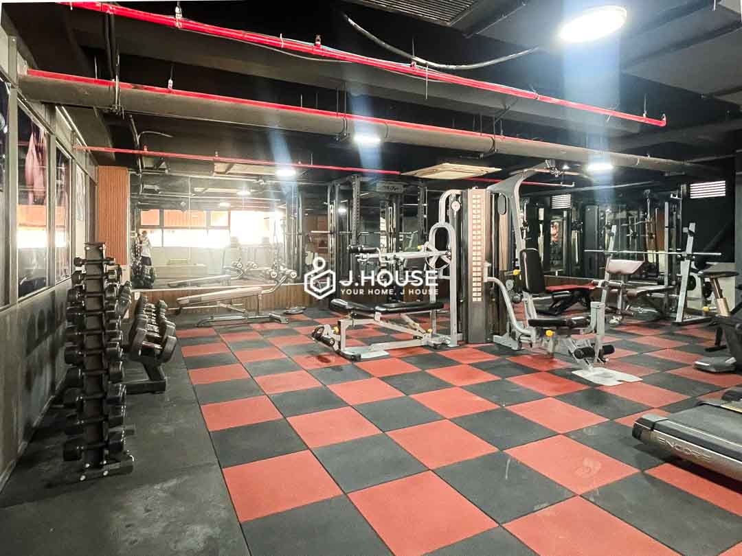 Rooftop pool gym sauna bbq in vitaminsea apartment for rent in District 2-9