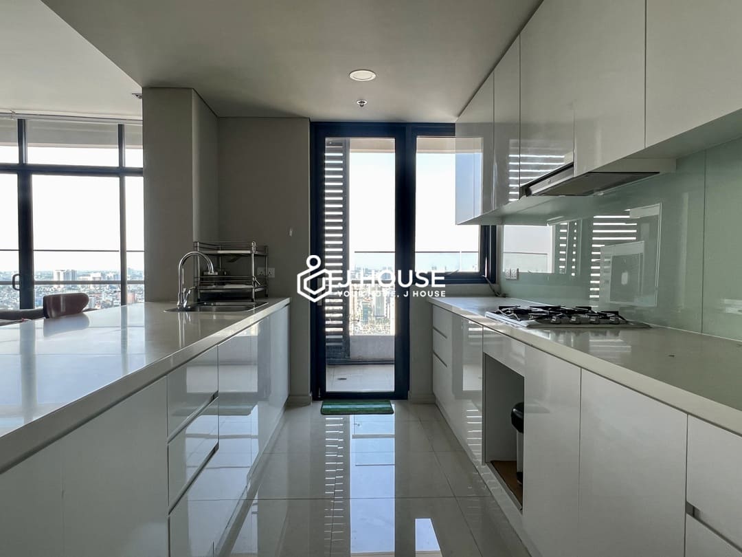 Spacious 2-br apartment at City Garden Binh Thanh - High floor, amazing view