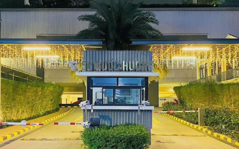 The-Ascent-Thao-Dien-17