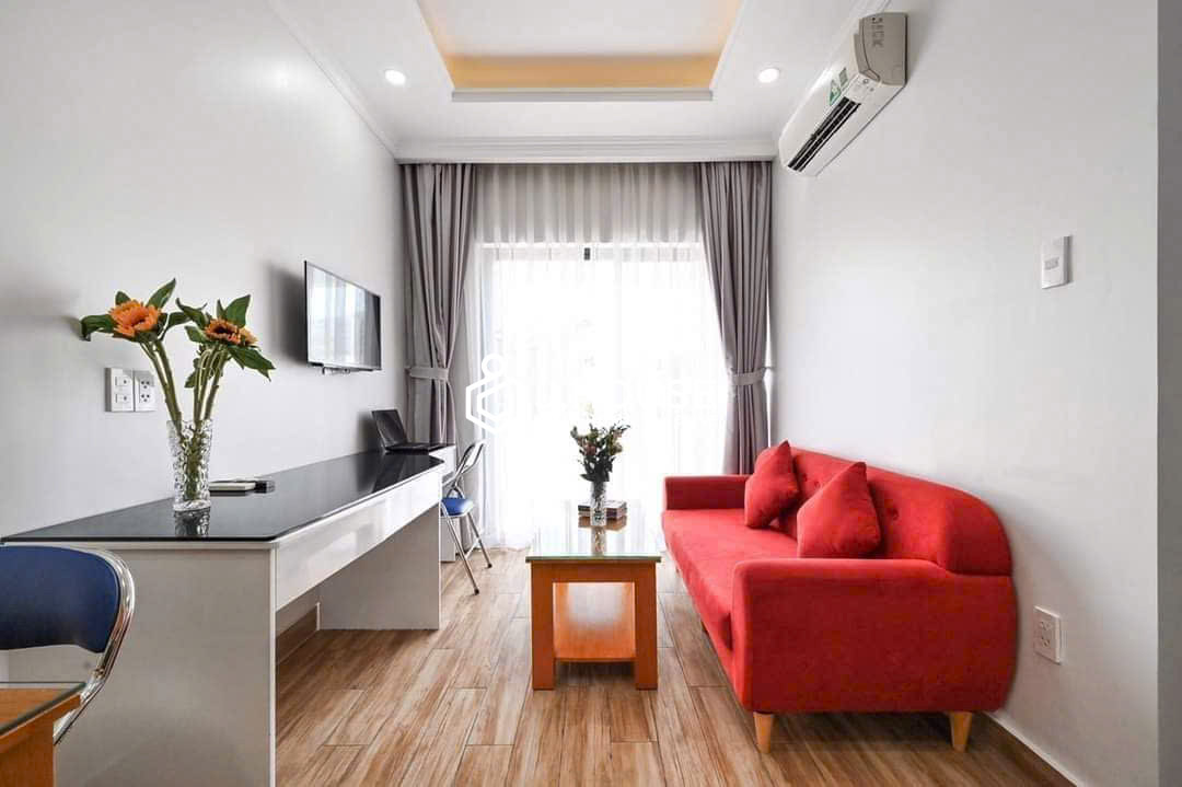 Bright 1-Bedroom with Spacious Balcony For Rent in D7 - Genie Apartment