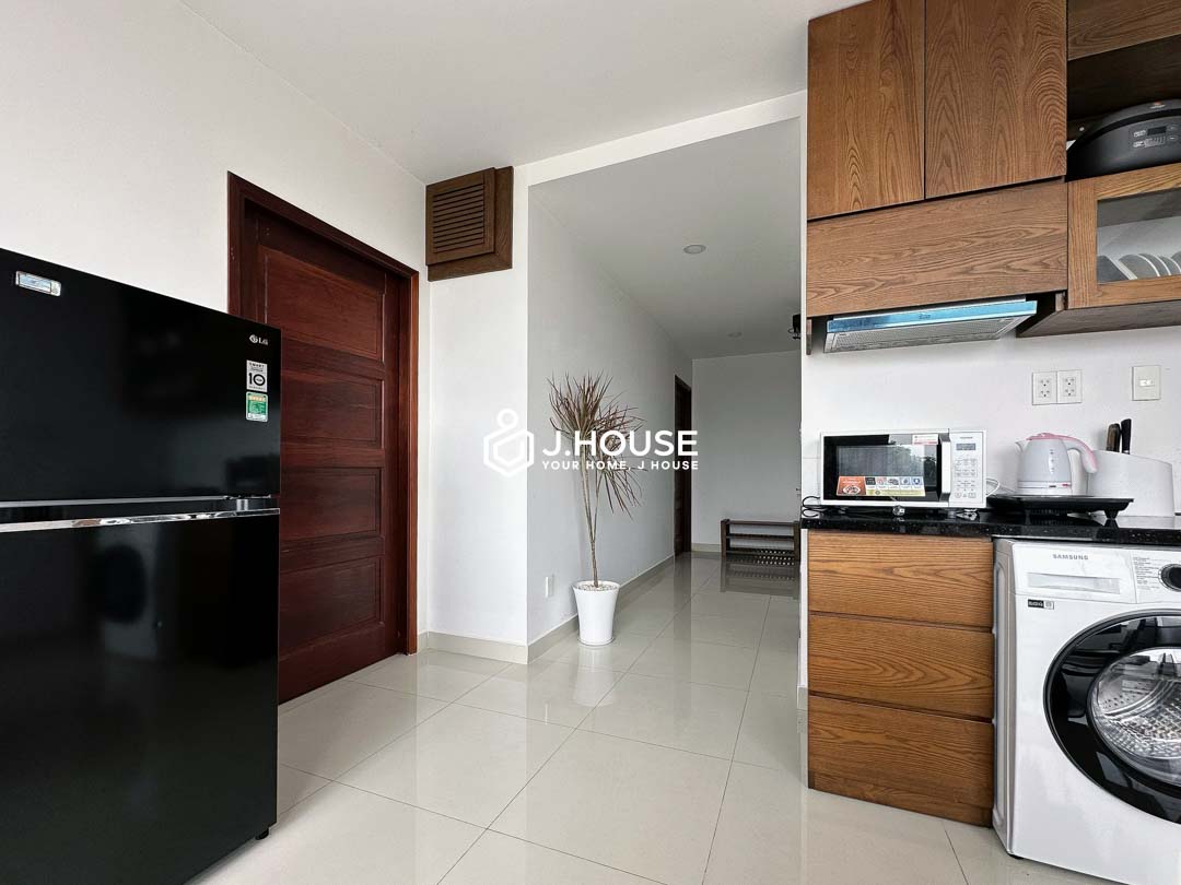bright-2-bedroom-apartment-for-rent-in-phu-nhuan-at-lucy-house-1 (2)