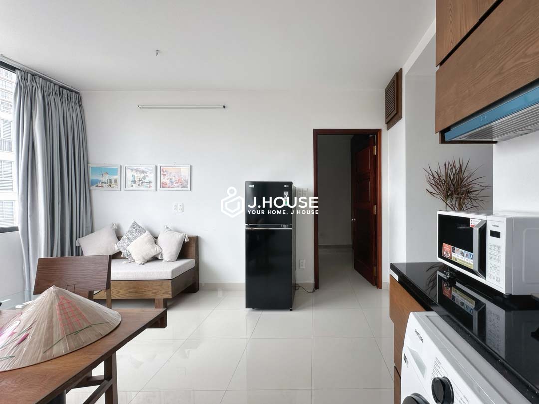bright-2-bedroom-apartment-for-rent-in-phu-nhuan-at-lucy-house-1