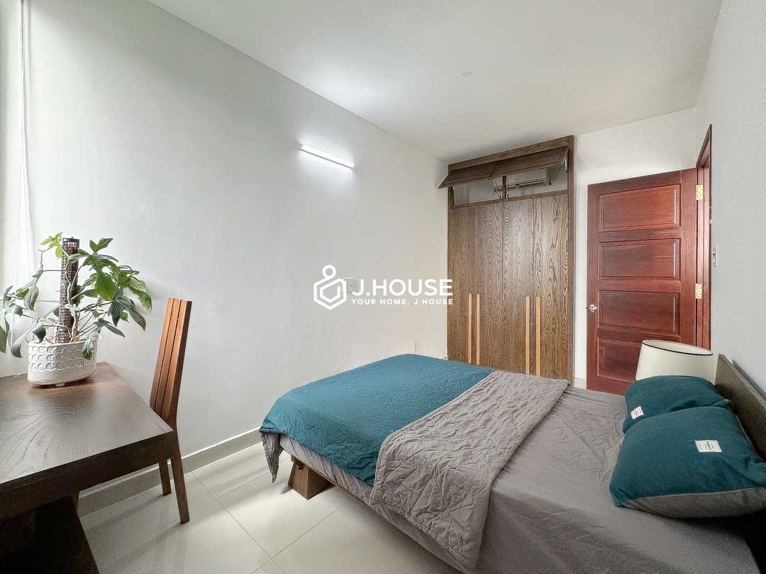 bright-2-bedroom-apartment-for-rent-in-phu-nhuan-at-lucy-house-2