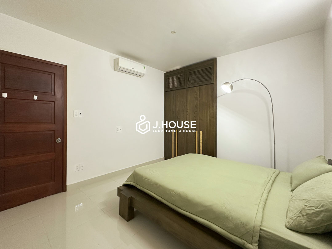 bright-2-bedroom-apartment-for-rent-in-phu-nhuan-at-lucy-house-4