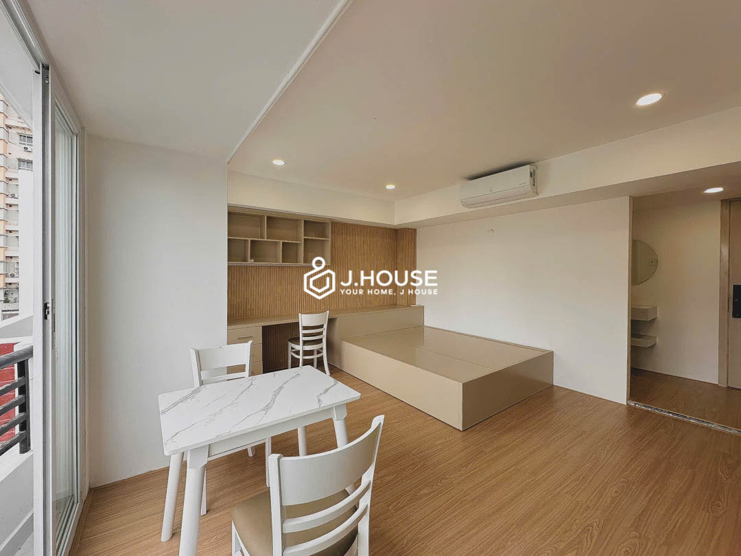 Bright Studio Apartment For Rent in An Phu, D2 - Everhome