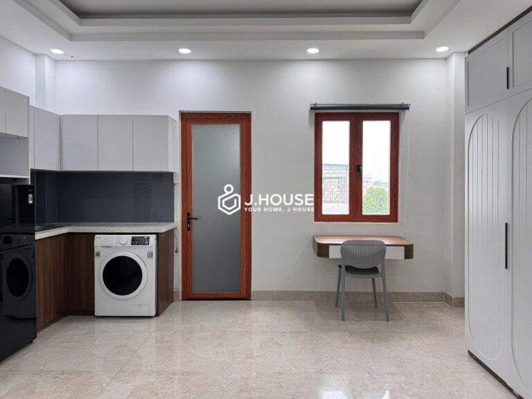 Bright Studio Apartment For Rent in Tan Binh - Cuong House