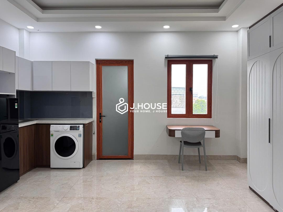 Bright Studio Apartment For Rent in Tan Binh - Cuong House