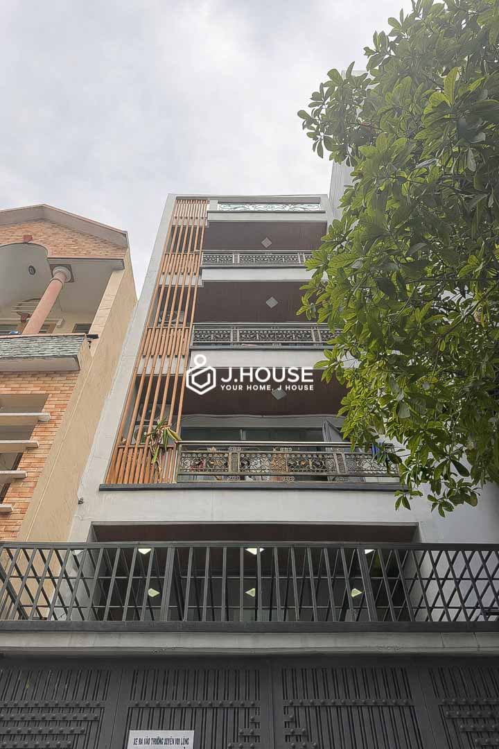 Bright Studio Apartment For Rent in Tan Binh - Cuong House