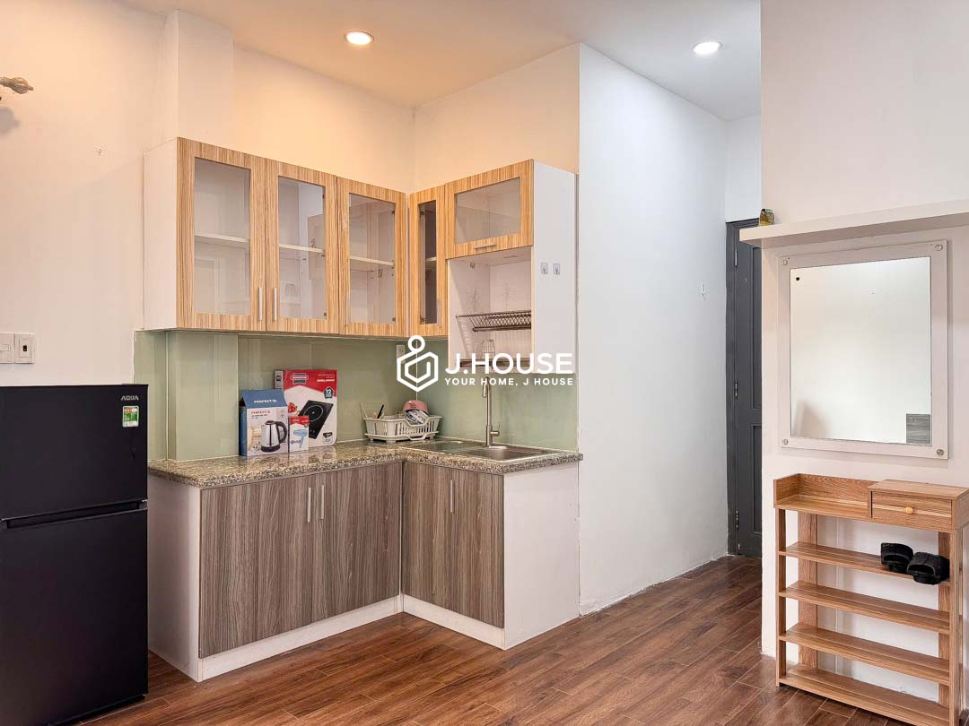 Bright Studio Apartment For Rent in Tan Binh near Airport - MK House