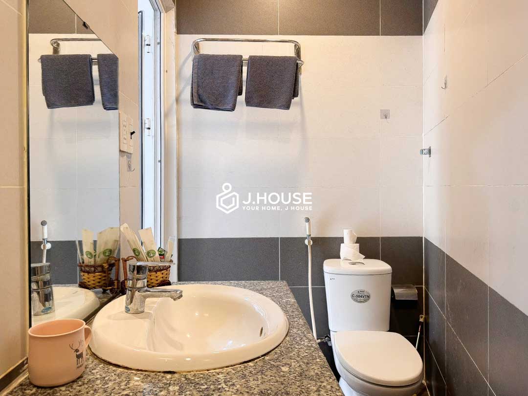 Bright Studio Apartment For Rent in Tan Binh near Airport - MK House