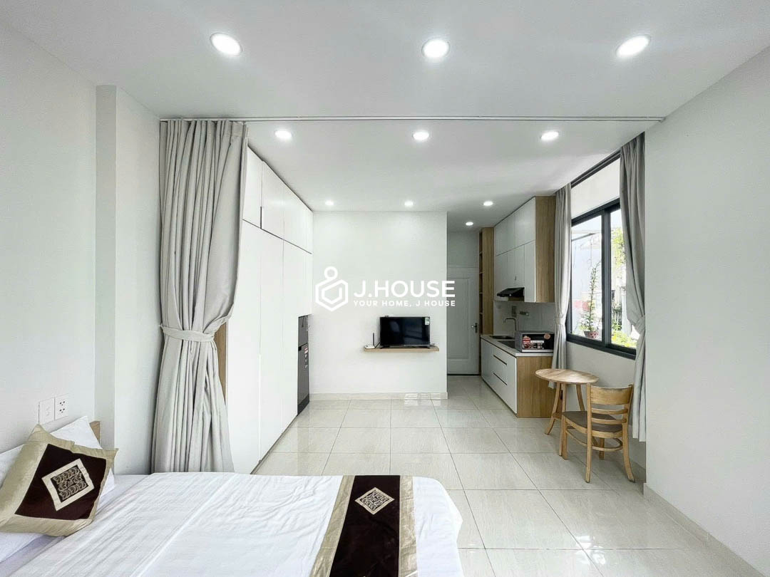 Bright Studio Apartment For Rent in Tan Binh Near TSN Airport - TS House