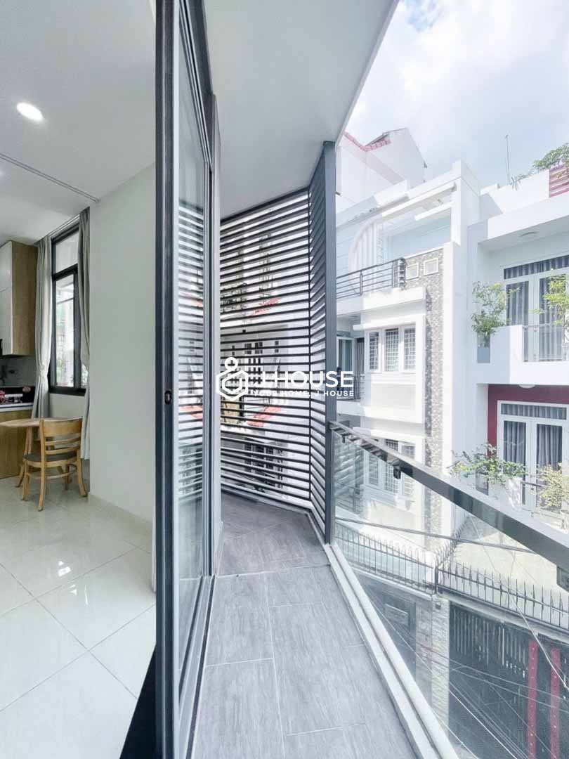 Bright Studio Apartment For Rent in Tan Binh Near TSN Airport - TS House