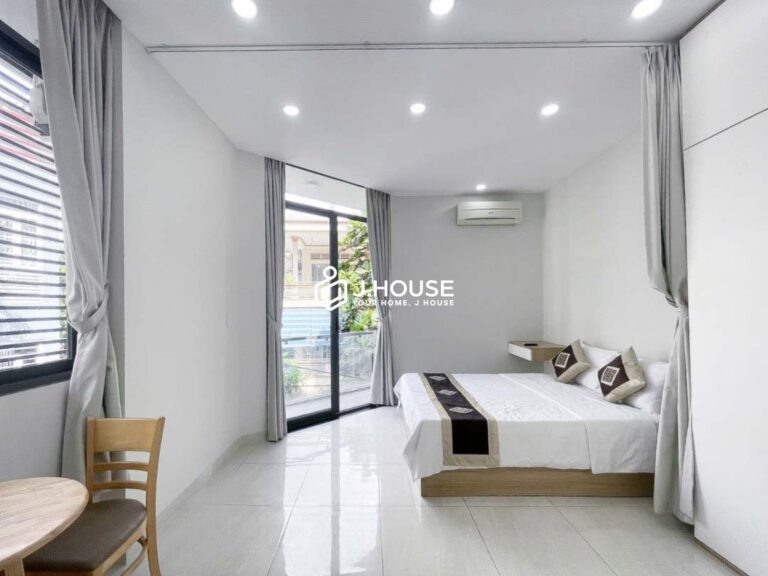 Bright Studio Apartment For Rent in Tan Binh Near TSN Airport - TS House