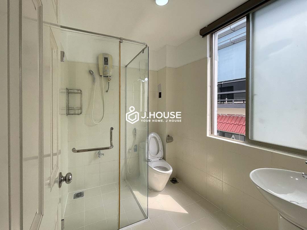 Bright Studio Apartment For Rent in District 3 - Amy Apartment