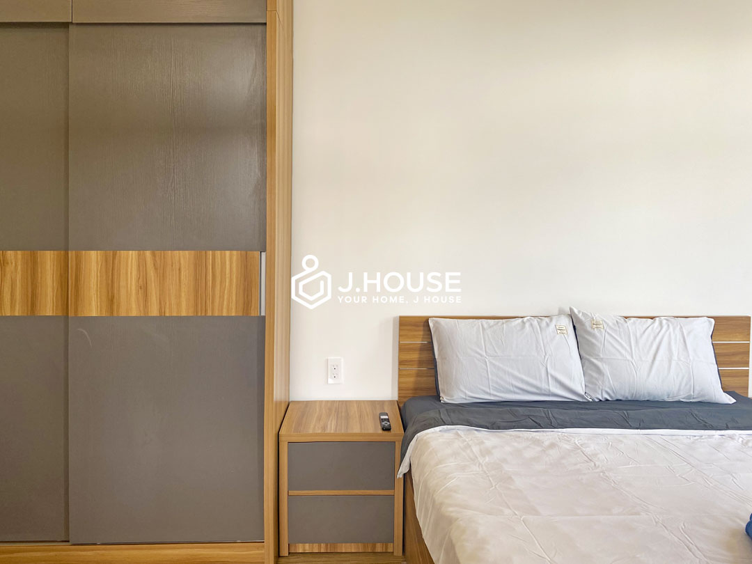 Bright Studio with Green View For Rent in District 7, HCMC - Lynh Apartment