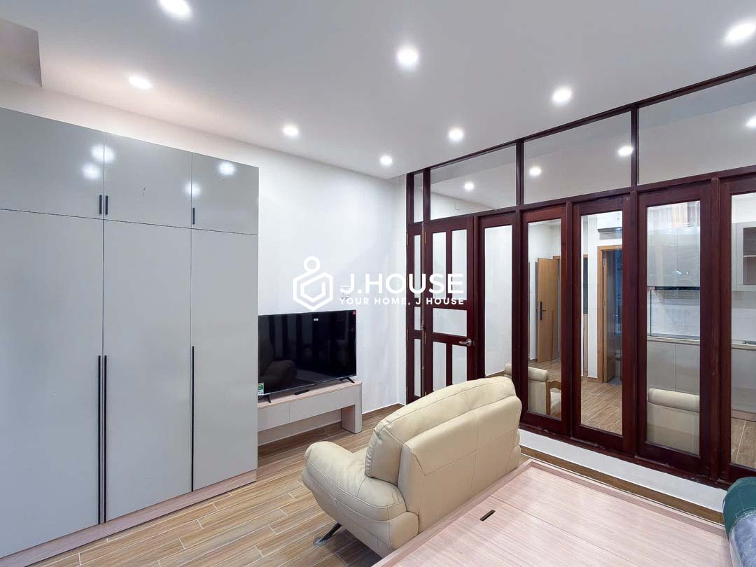 Cozy 1-Bedroom Apartment For Rent in District 1 - Joo House