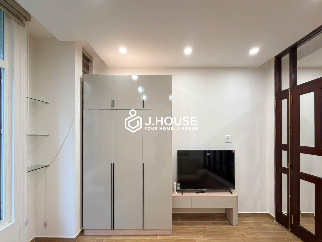 Cozy 1-Bedroom Apartment For Rent in District 1 - Joo House