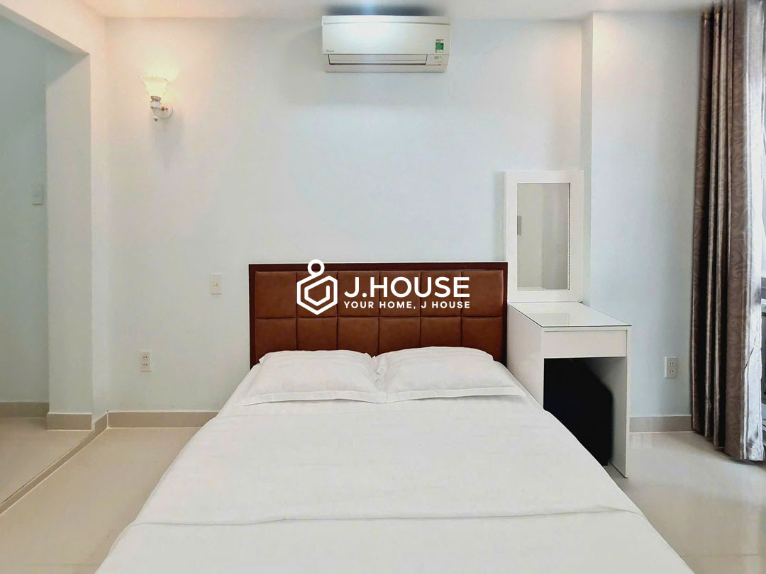 Cozy 1-Bedroom with Balcony For Rent in District 7 at  Lan Apartment