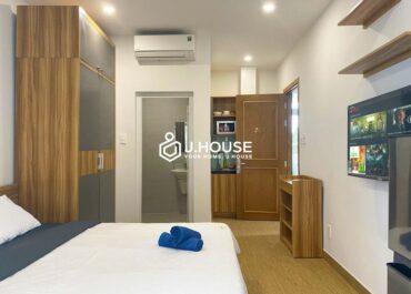 Cozy Studio with Balcony For Rent in District 7, HCMC at Lynh Apartment
