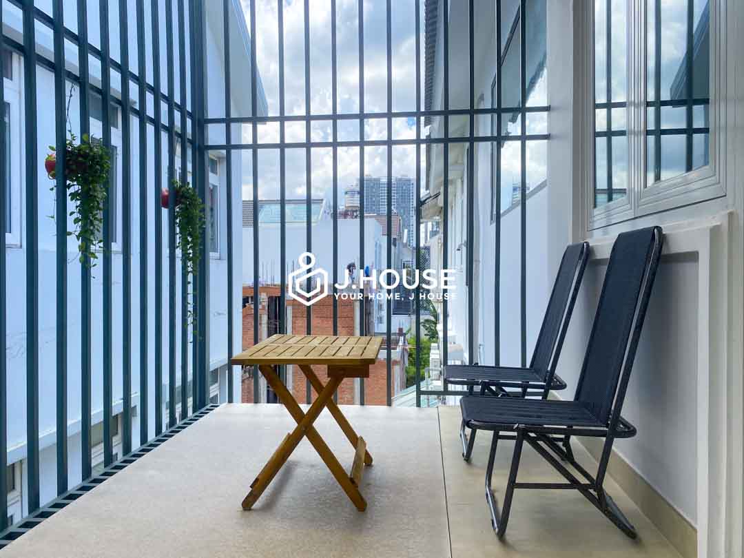 Cozy Studio with Balcony For Rent in District 7, HCMC at Lynh Apartment