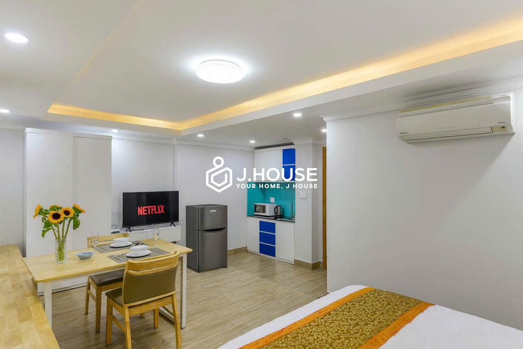 cozy-studio-with-window-for-rent-in-district-7-at-warm-ways-3-apartment-1