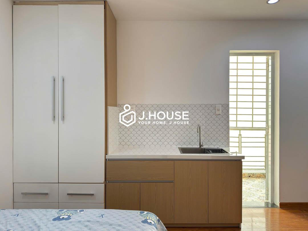 Cozy Studio Apartment With Private Washer in Phu Nhuan - Damara