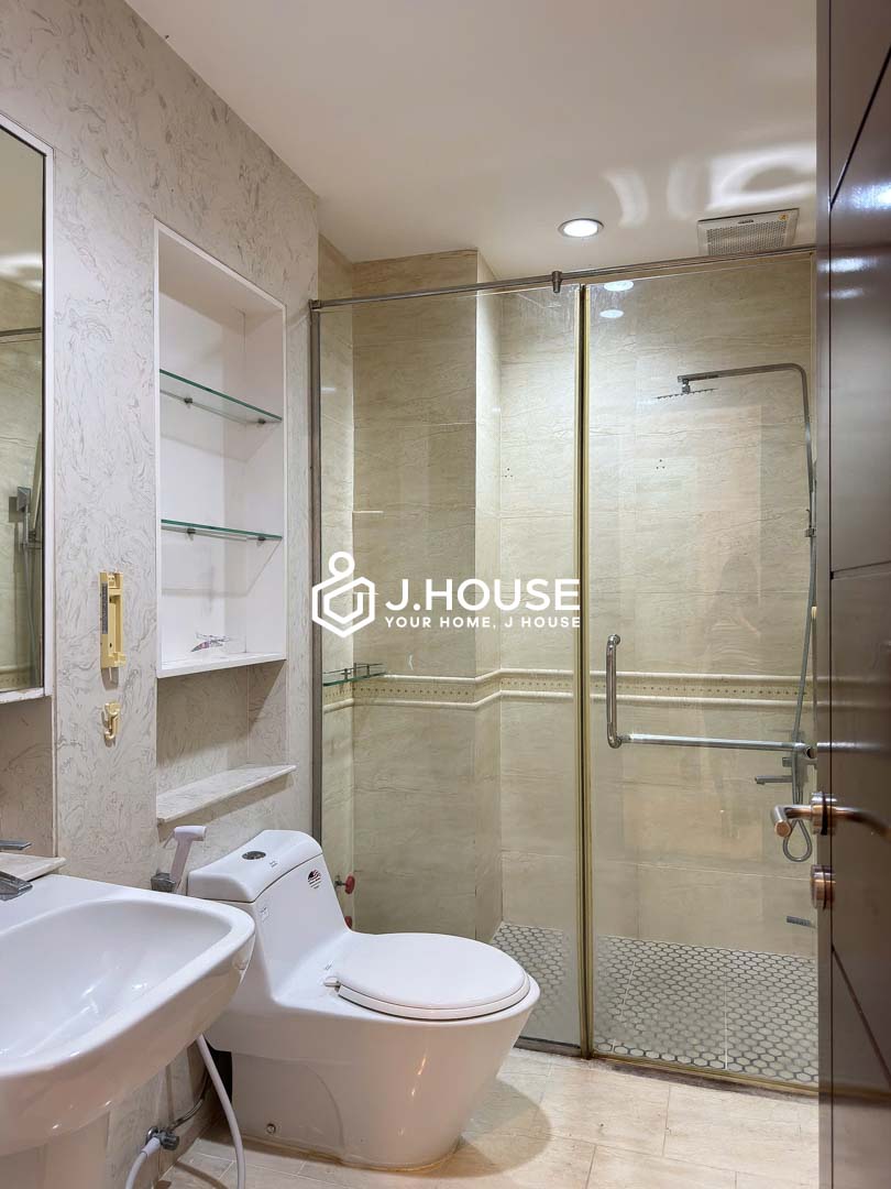 Cozy Studio Apartment With Private Washer in Phu Nhuan - Damara