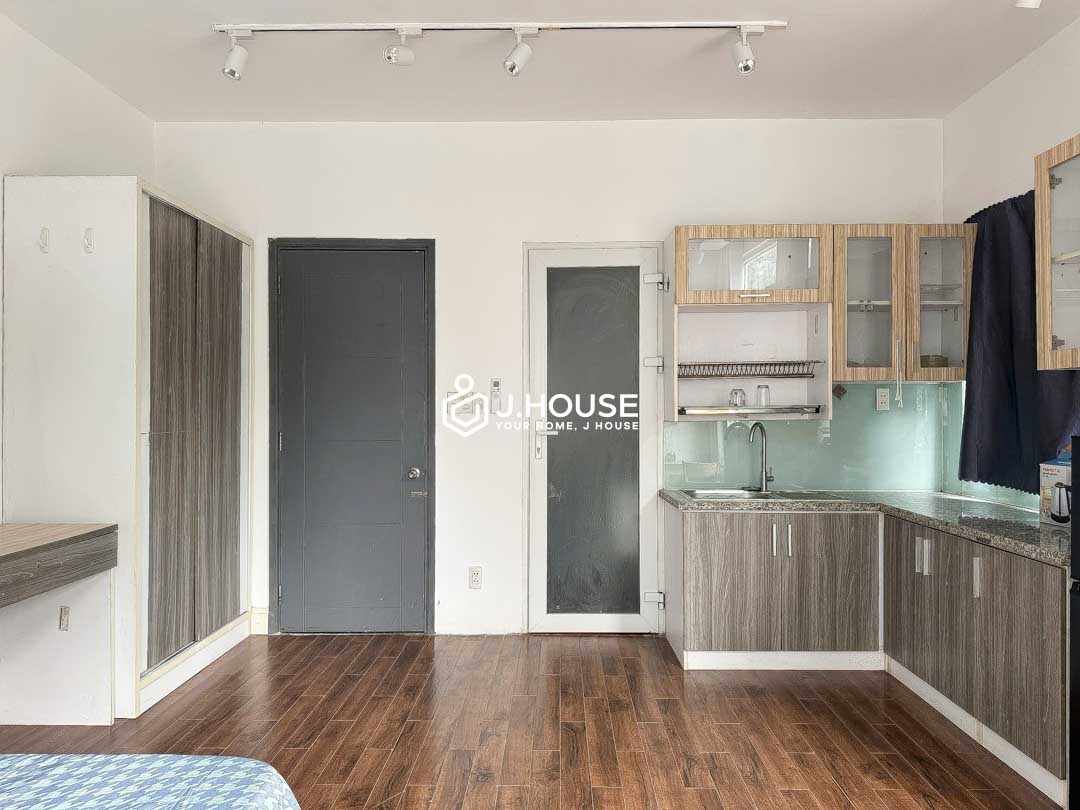 green-view-studio-apartment-for-rent-in-tan-binh-mk-house-02-1